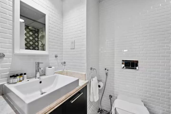 Cozy With Fountain View At Boulevard - Of Choice * Dubai